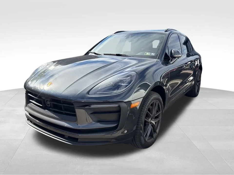 2025 Porsche Macan - Image 6 of 16