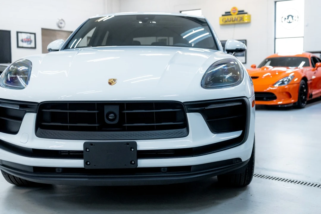 2025 Porsche Macan - Image 12 of 12