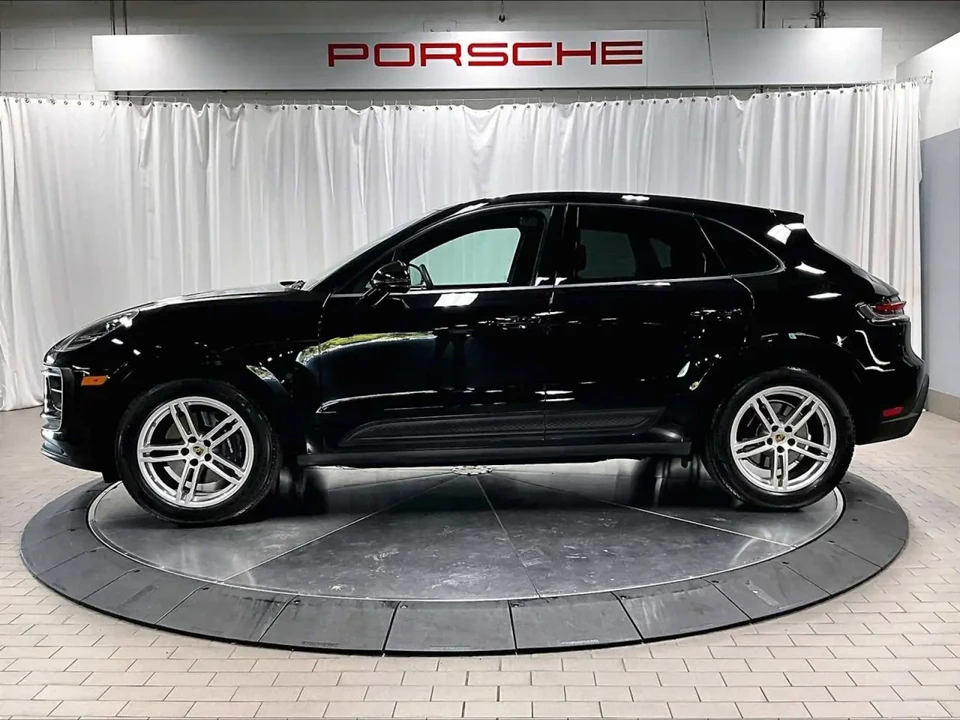 2025 Porsche Macan - Image 2 of 13