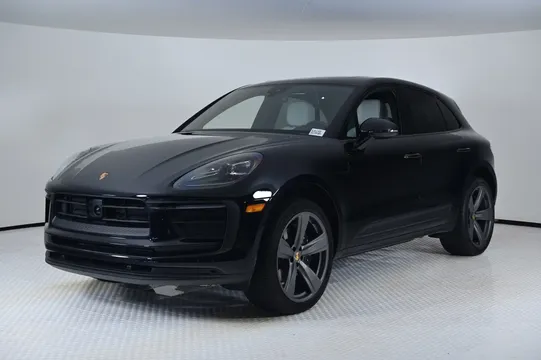 2025 Porsche Macan