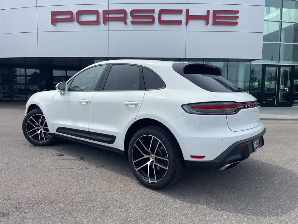 2025 Porsche Macan - Image 3 of 6