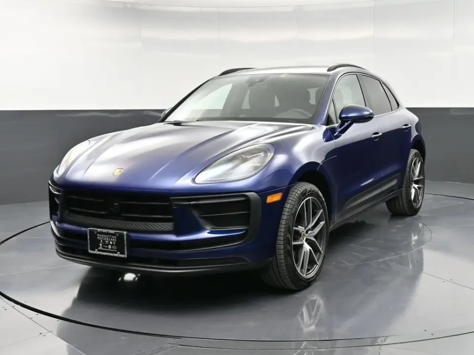 2025 Porsche Macan - Image 13 of 13