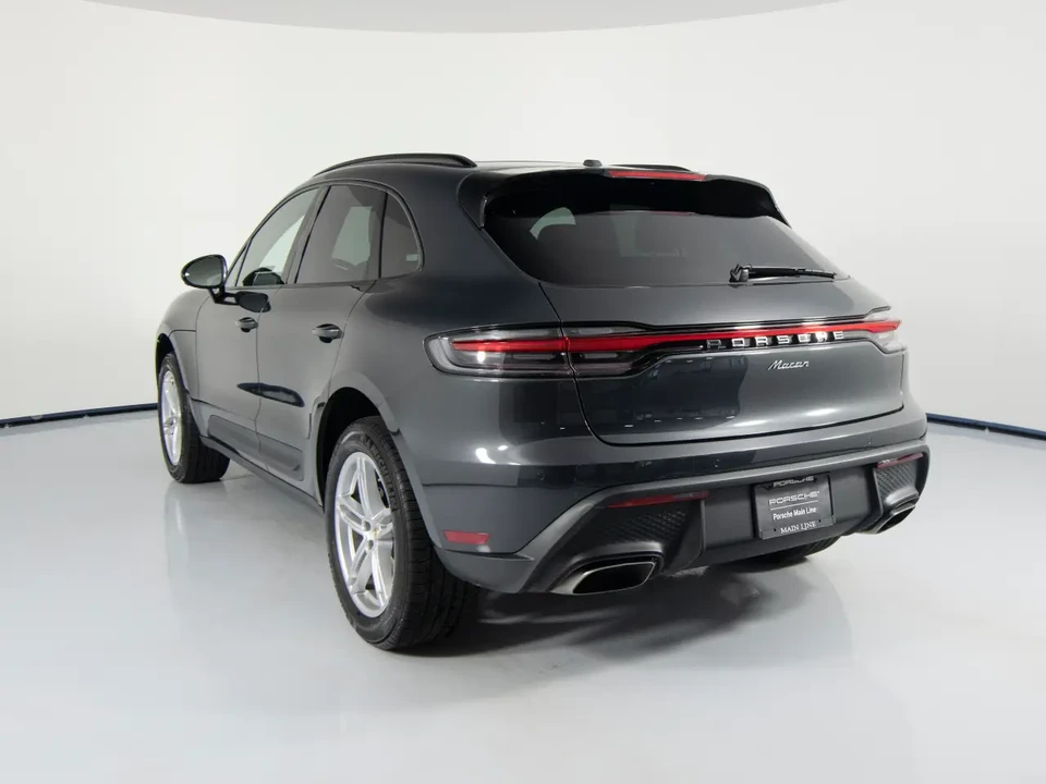 2025 Porsche Macan - Image 3 of 8