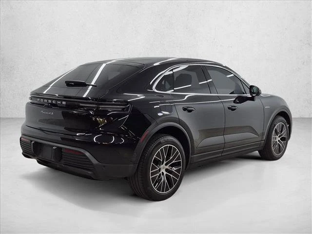 2025 Porsche Macan Electric - Image 5 of 20