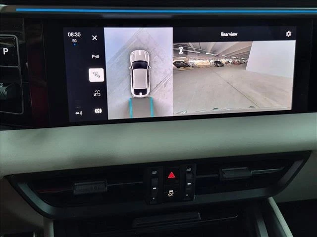 2025 Porsche Macan Electric - Image 13 of 20