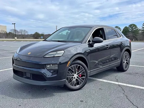 2025 Porsche Macan Electric