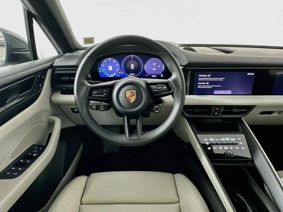 2025 Porsche Macan Electric - Image 8 of 19