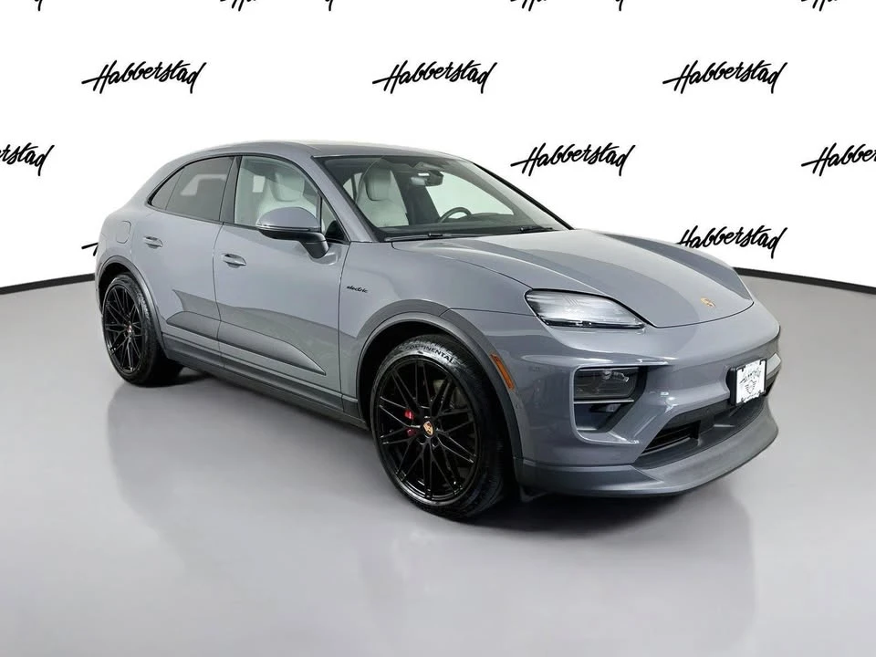 2025 Porsche Macan Electric - Image 3 of 19