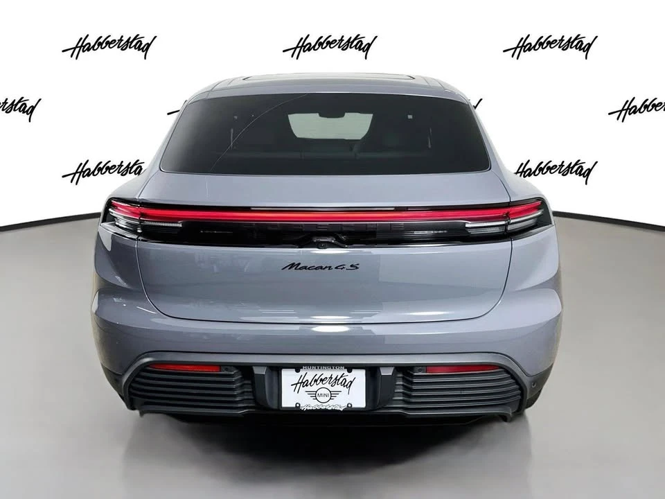 2025 Porsche Macan Electric - Image 6 of 19