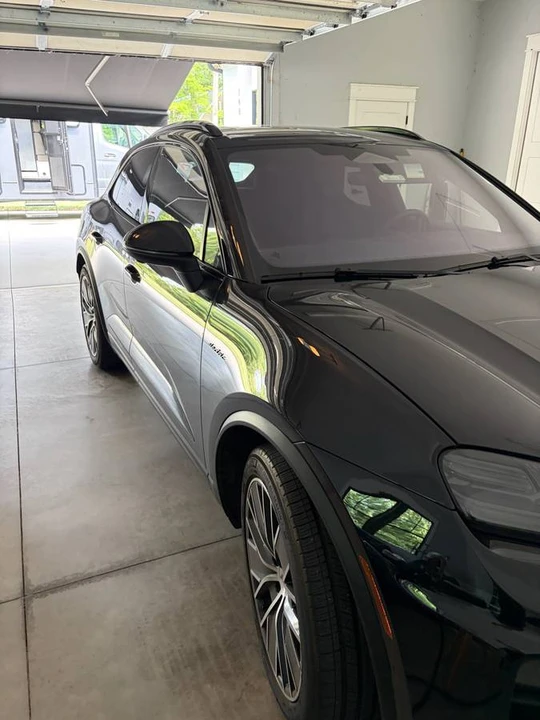 2025 Porsche Macan Electric - Image 2 of 6