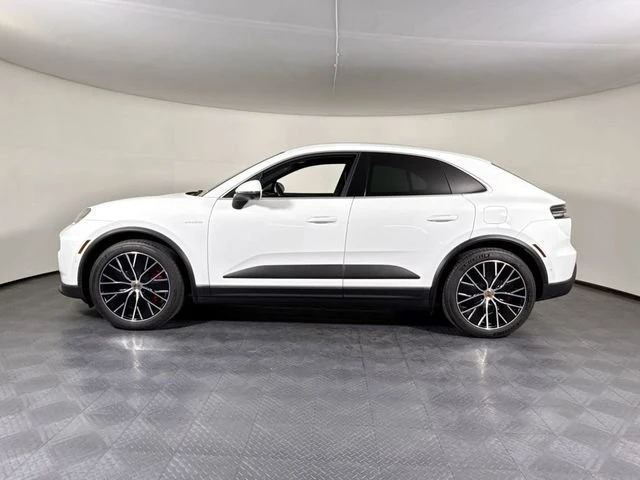 2025 Porsche Macan Electric - Image 2 of 20