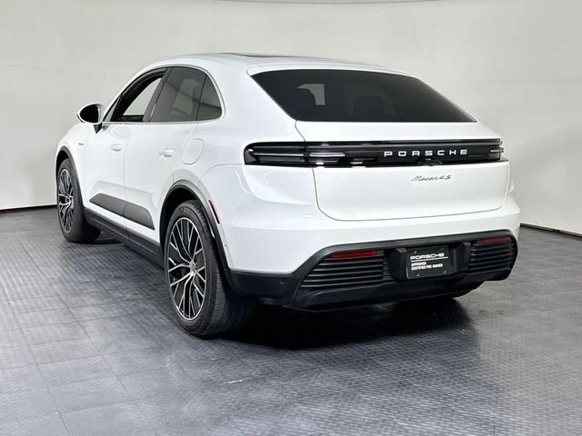 2025 Porsche Macan Electric - Image 3 of 20