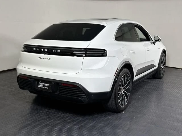 2025 Porsche Macan Electric - Image 7 of 20