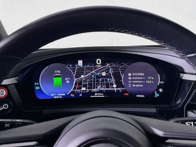 2025 Porsche Macan Electric - Image 13 of 20
