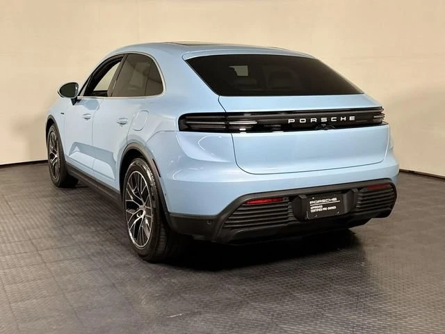 2025 Porsche Macan Electric - Image 3 of 20