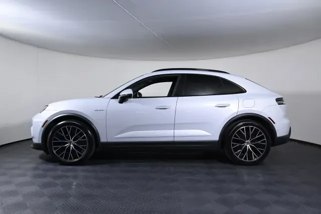 2025 Porsche Macan Electric - Image 2 of 4
