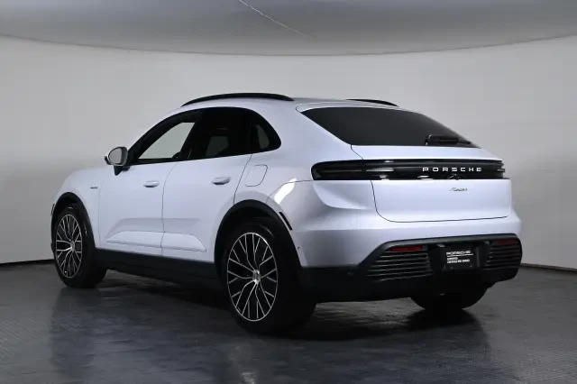 2025 Porsche Macan Electric - Image 3 of 4