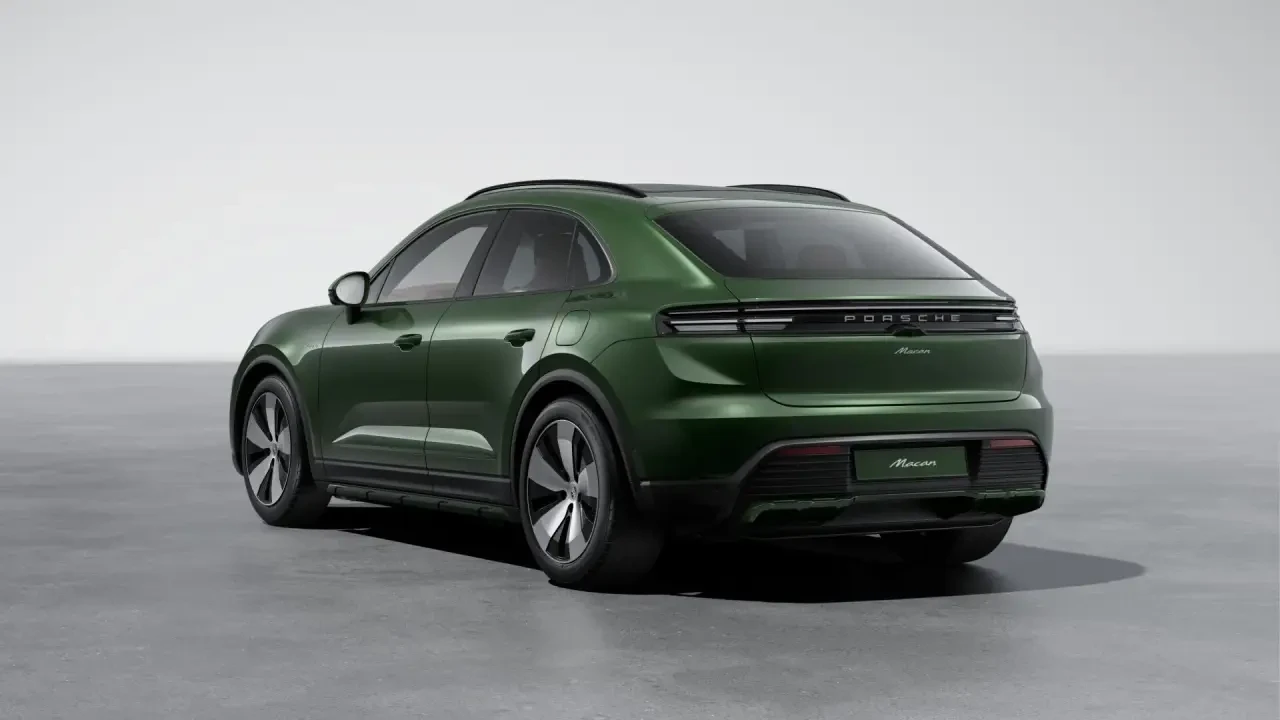 2025 Porsche Macan Electric - Image 3 of 8