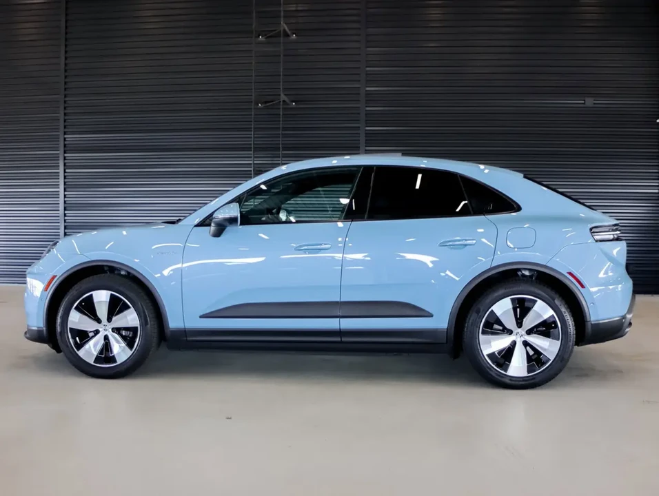 2025 Porsche Macan Electric - Image 2 of 10