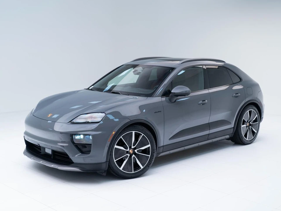 2025 Porsche Macan Electric - Image 2 of 21