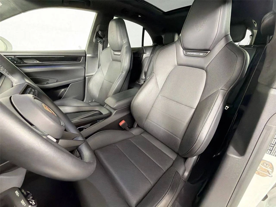 2025 Porsche Macan Electric - Image 5 of 5