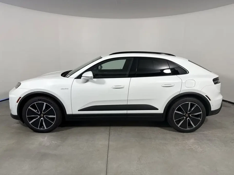 2025 Porsche Macan Electric - Image 2 of 11
