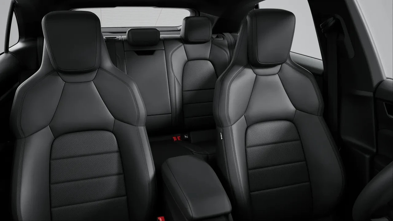 2025 Porsche Macan Electric - Image 7 of 11