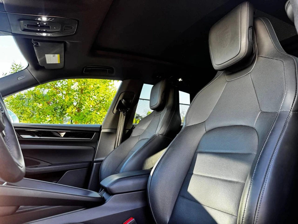 2025 Porsche Macan Electric - Image 5 of 5