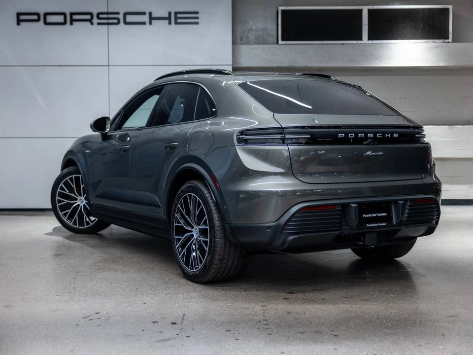2025 Porsche Macan Electric - Image 3 of 5