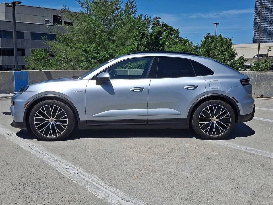 2025 Porsche Macan Electric - Image 2 of 5