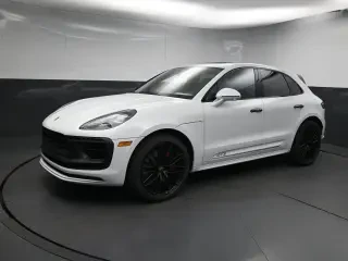 2025 Porsche Macan GTS - Image 4 of 4