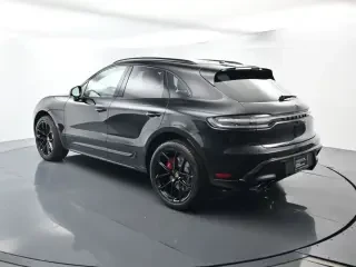 2025 Porsche Macan GTS - Image 3 of 4