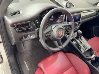 2025 Porsche Macan GTS - Image 4 of 4