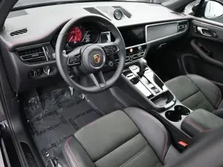 2025 Porsche Macan GTS - Image 4 of 4