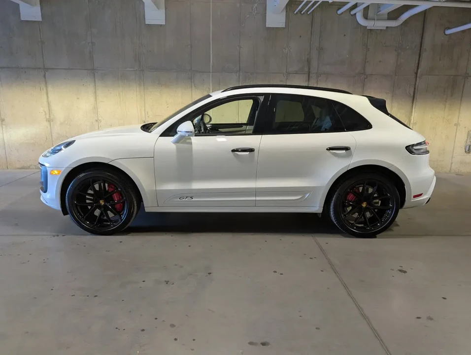 2025 Porsche Macan GTS - Image 2 of 11