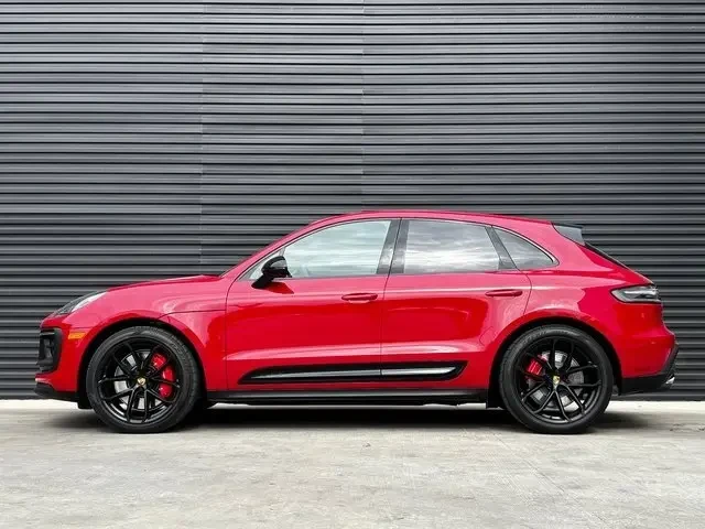 2025 Porsche Macan GTS - Image 3 of 8
