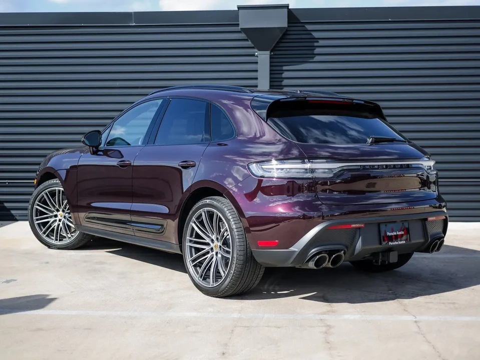 2025 Porsche Macan GTS - Image 3 of 6
