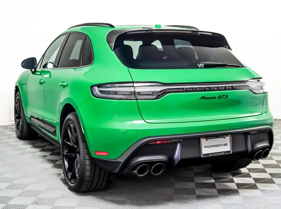 2025 Porsche Macan GTS - Image 4 of 10