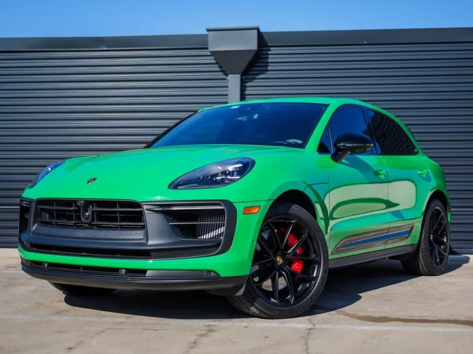 2025 Porsche Macan GTS - Image 9 of 9