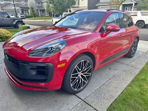 2025 Porsche Macan GTS Sport Utility 4D