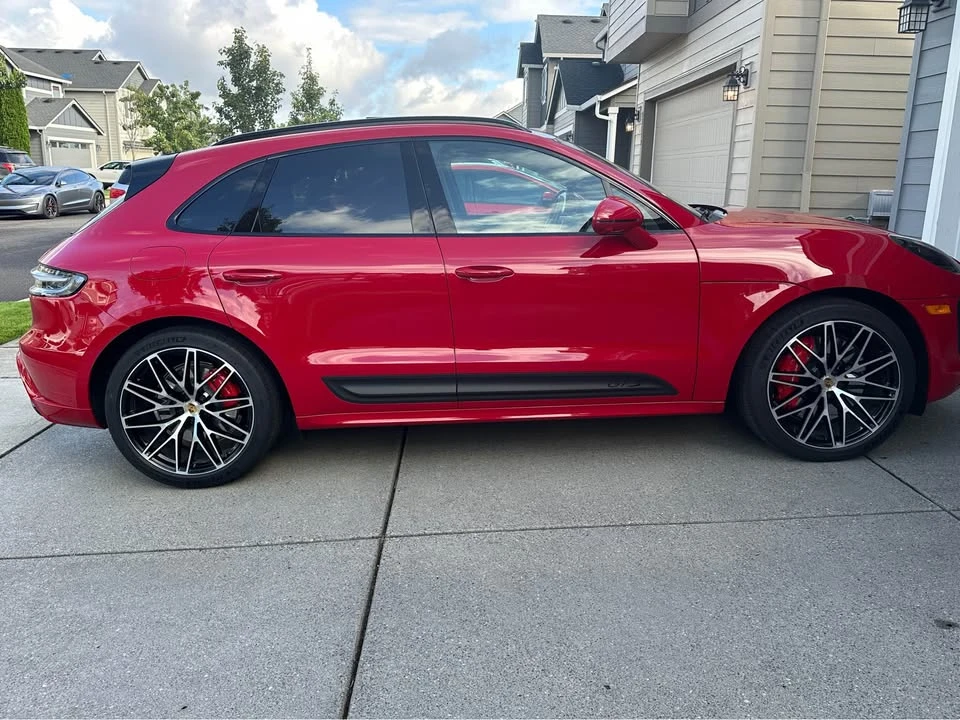 2025 Porsche Macan GTS - Image 2 of 7