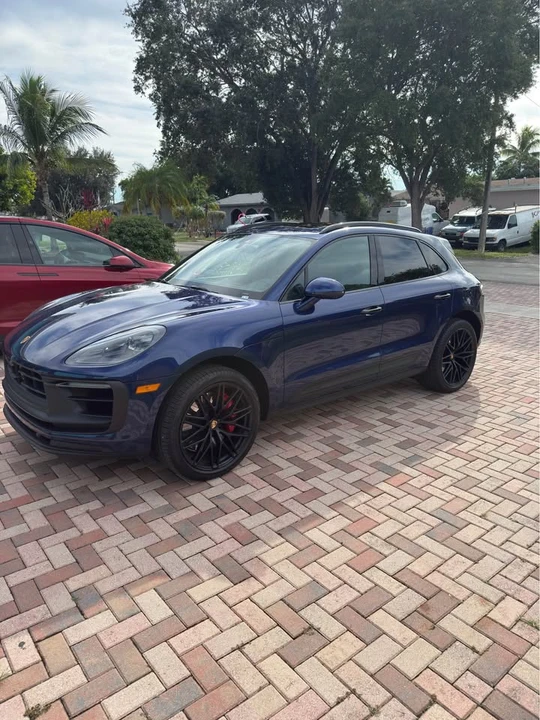 2025 Porsche Macan GTS - Image 3 of 17