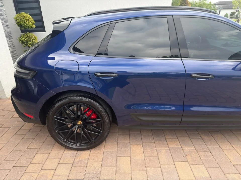 2025 Porsche Macan GTS - Image 12 of 17