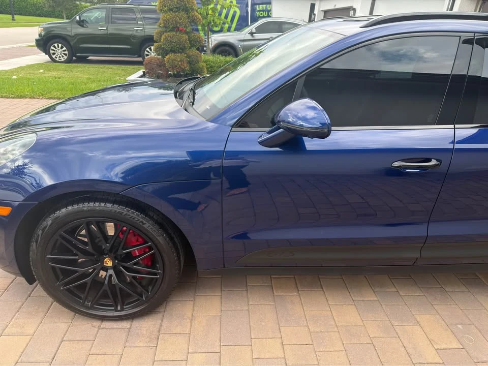 2025 Porsche Macan GTS - Image 7 of 17