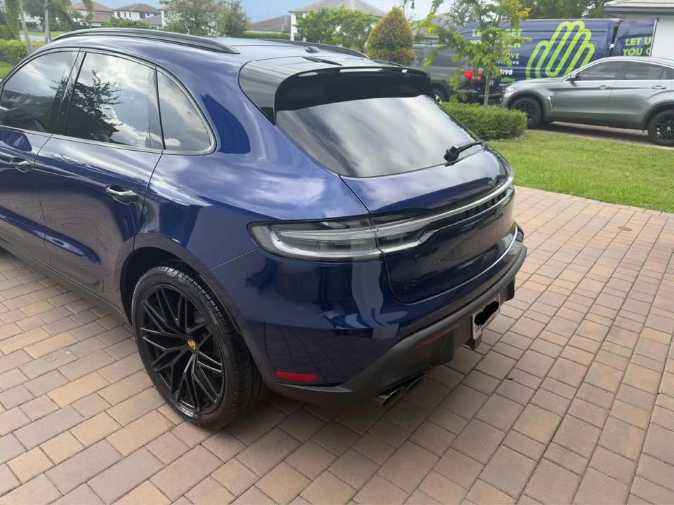 2025 Porsche Macan GTS - Image 16 of 17