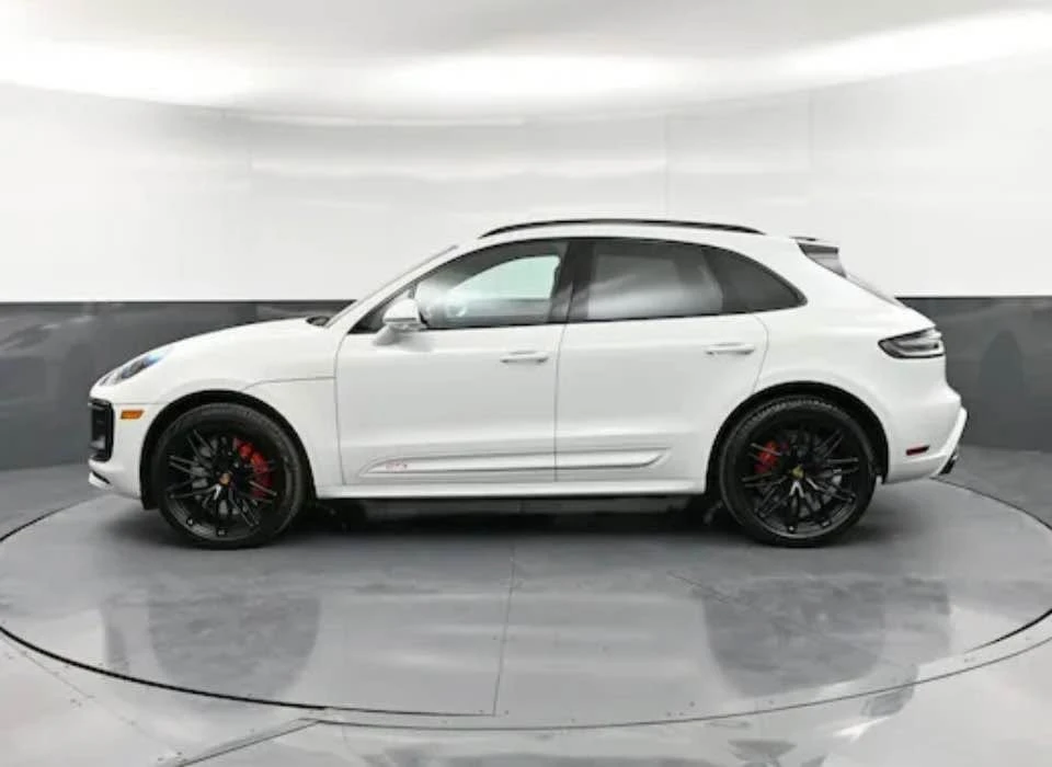 2025 Porsche Macan GTS - Image 2 of 9