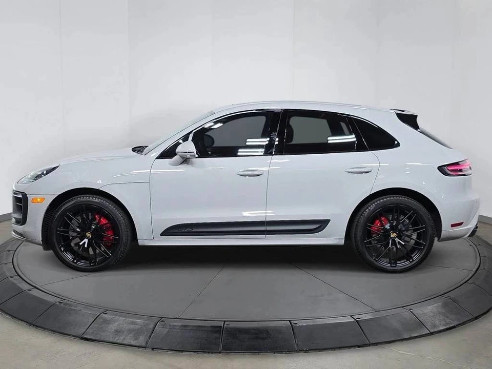 2025 Porsche Macan GTS - Image 2 of 5