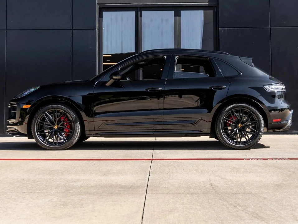 2025 Porsche Macan GTS - Image 2 of 4