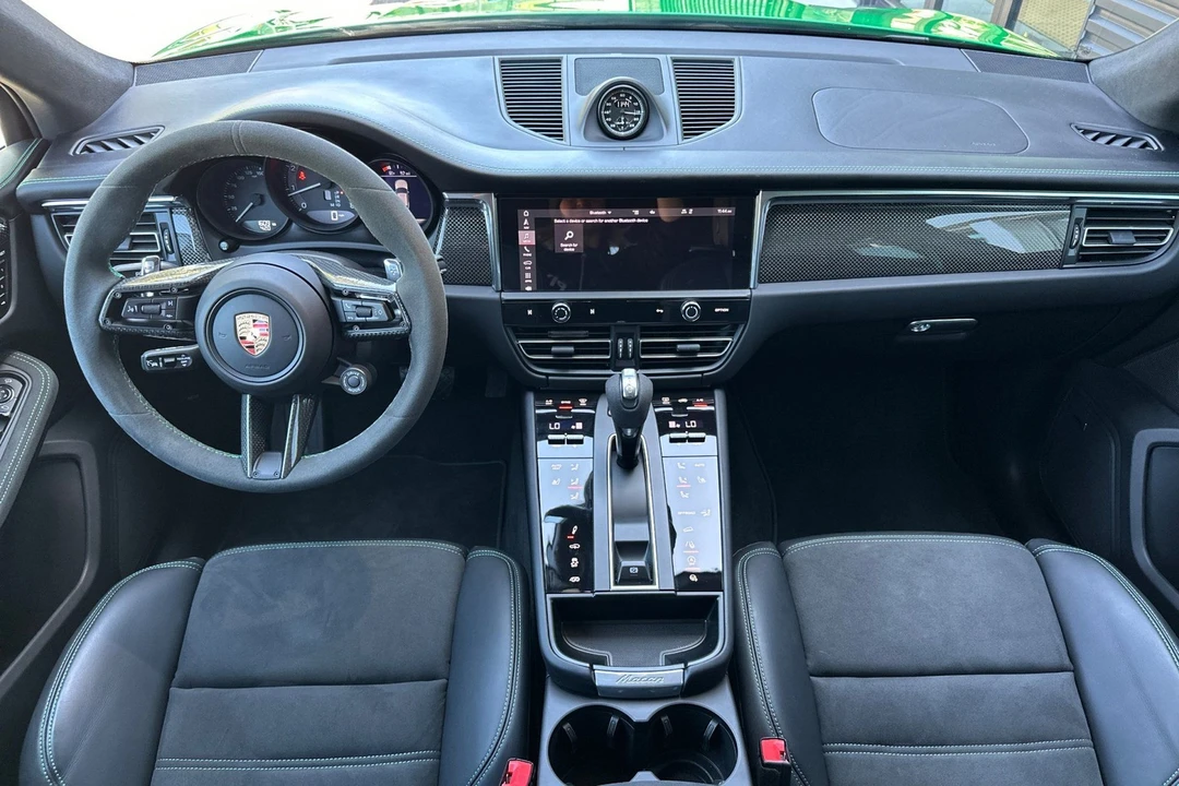 2025 Porsche Macan GTS - Image 6 of 31