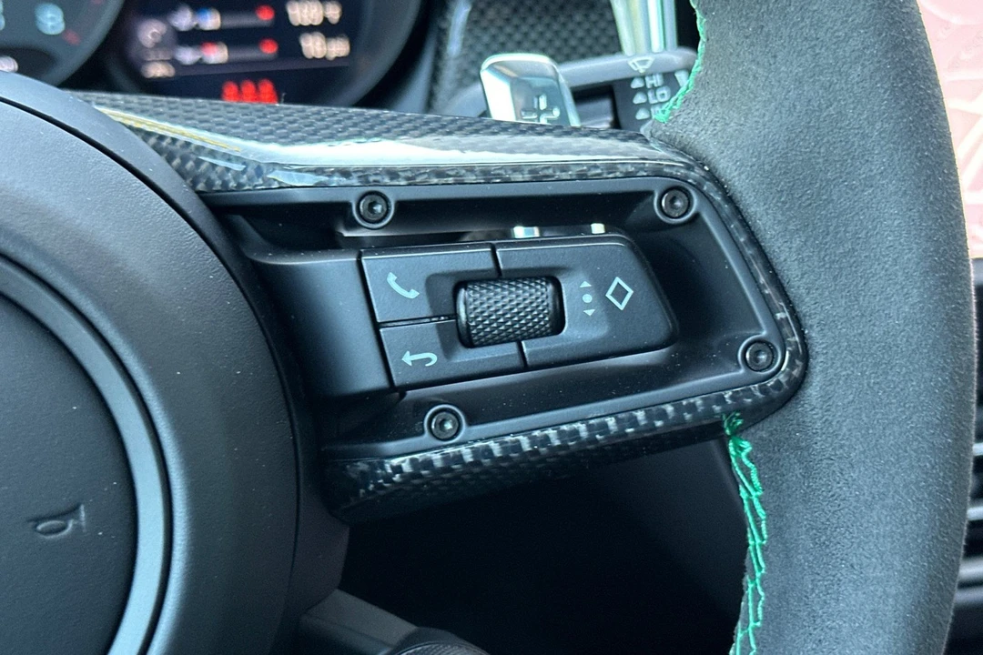 2025 Porsche Macan GTS - Image 31 of 31